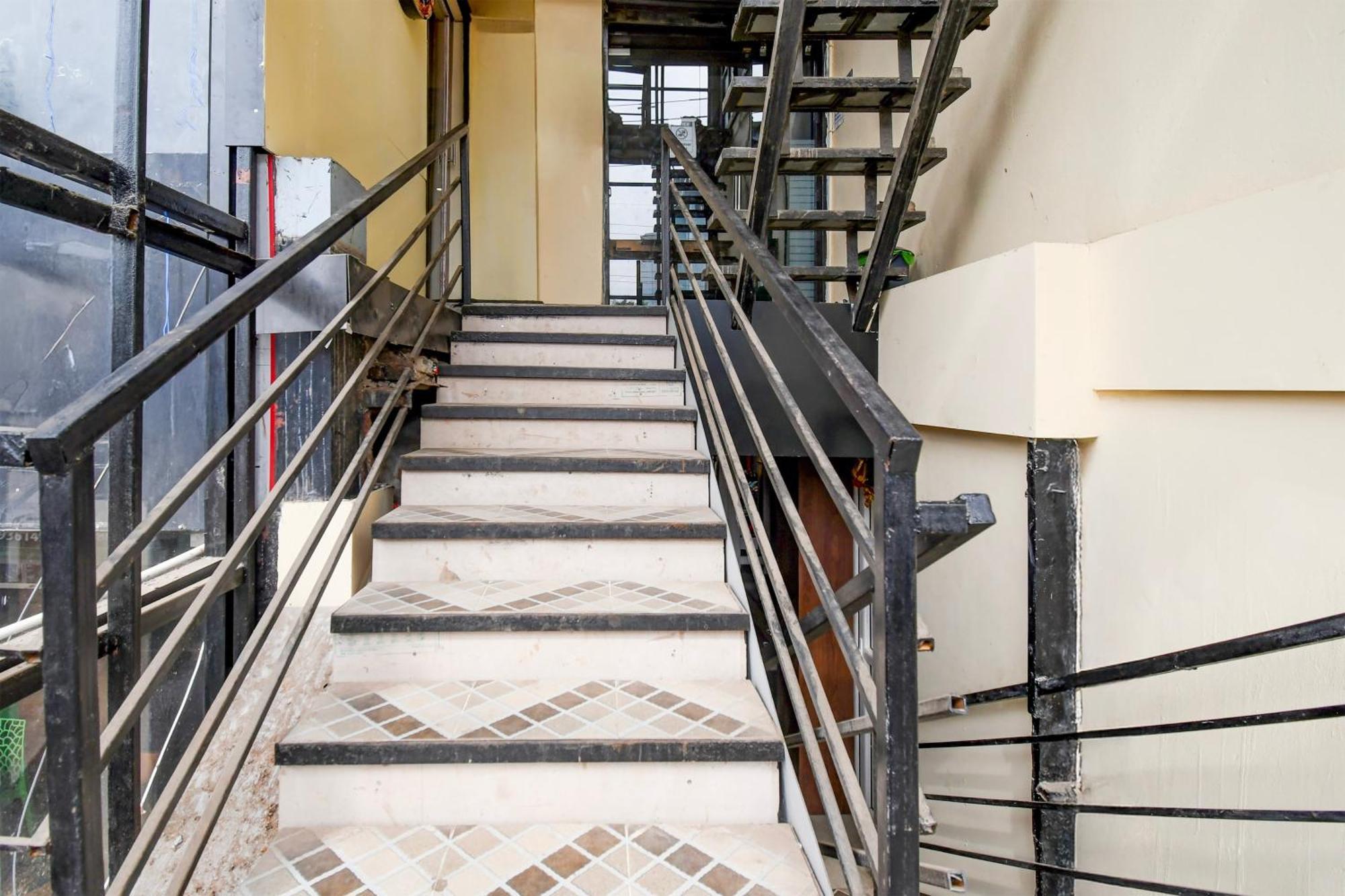 Super Hotel O Pra Guest House Bhubaneswar Exterior foto
